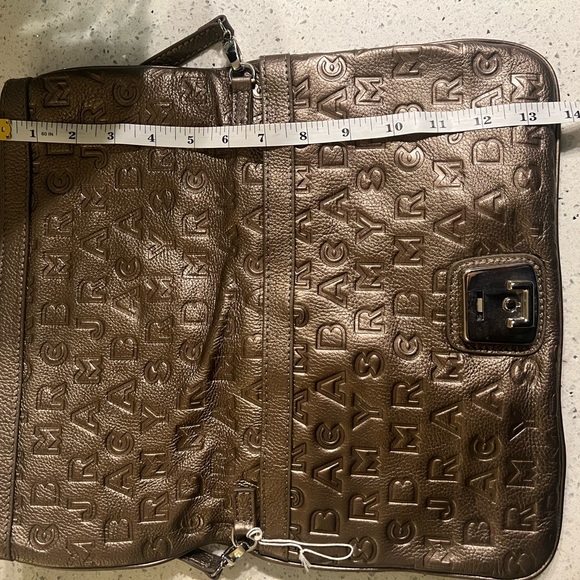 Marc by Marc Jacobs Leather Fold Strap bag - Picture 3 of 6